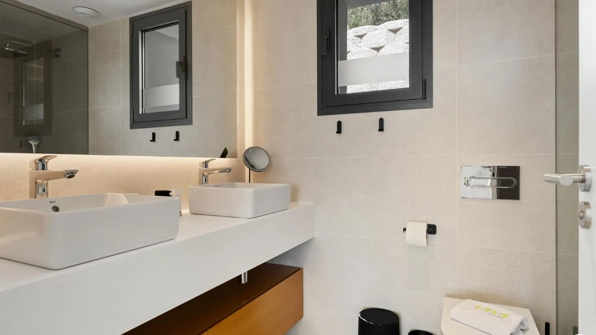 Vivi Homes - Eve Wellness, Pool, Terrace & Sea View El Faro 0*,